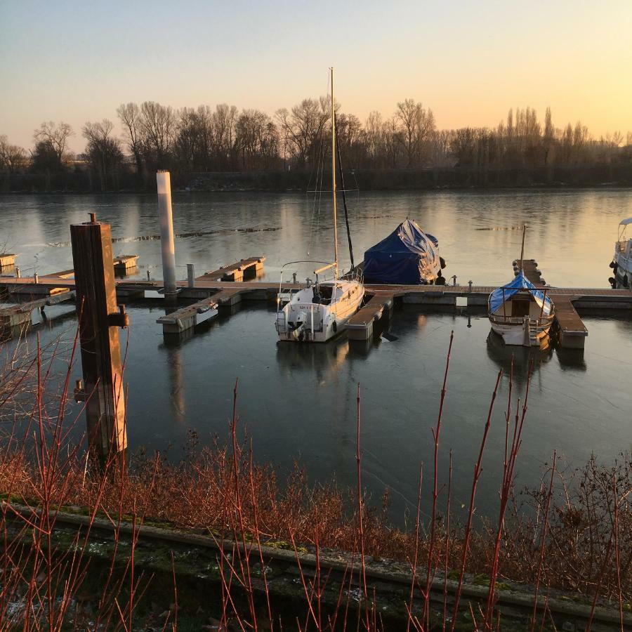 Appartamento Schmuckkaestle Am Hafen Wiesbaden Esterno foto