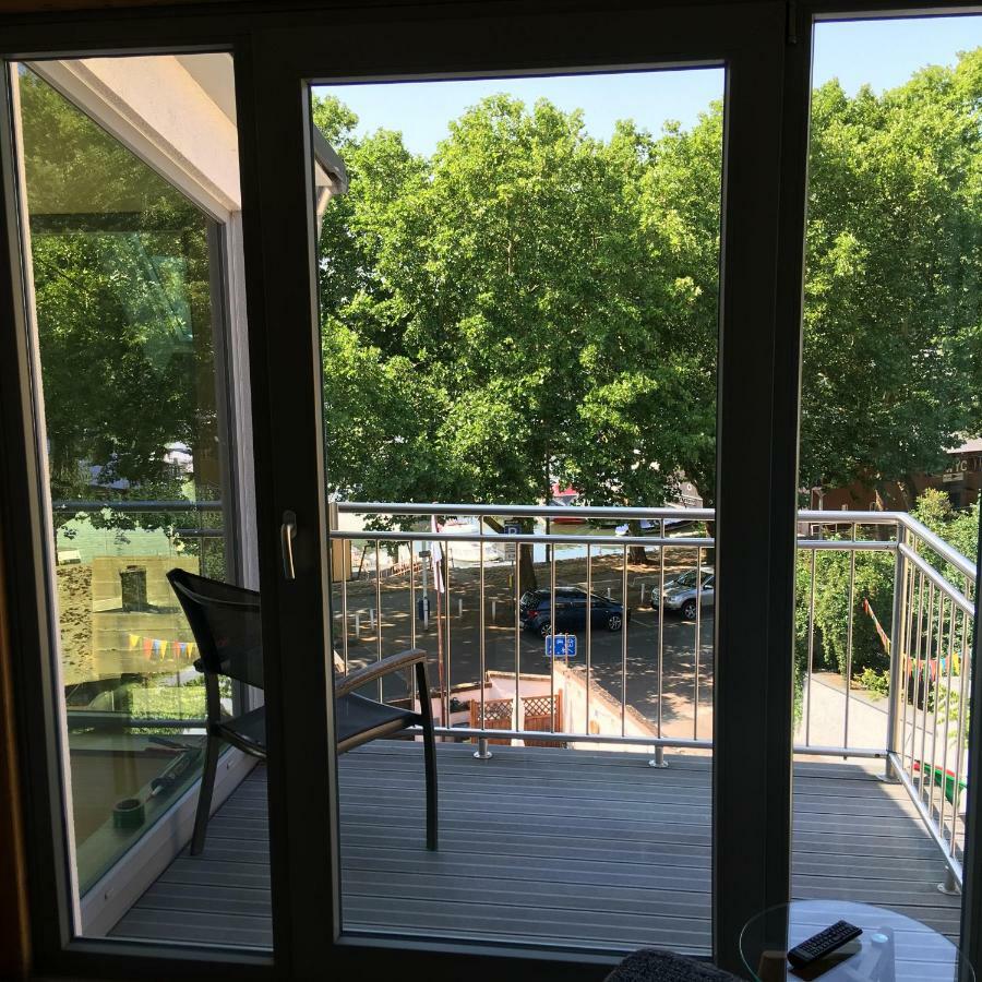 Appartamento Schmuckkaestle Am Hafen Wiesbaden Esterno foto