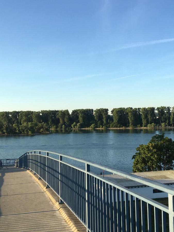 Appartamento Schmuckkaestle Am Hafen Wiesbaden Esterno foto