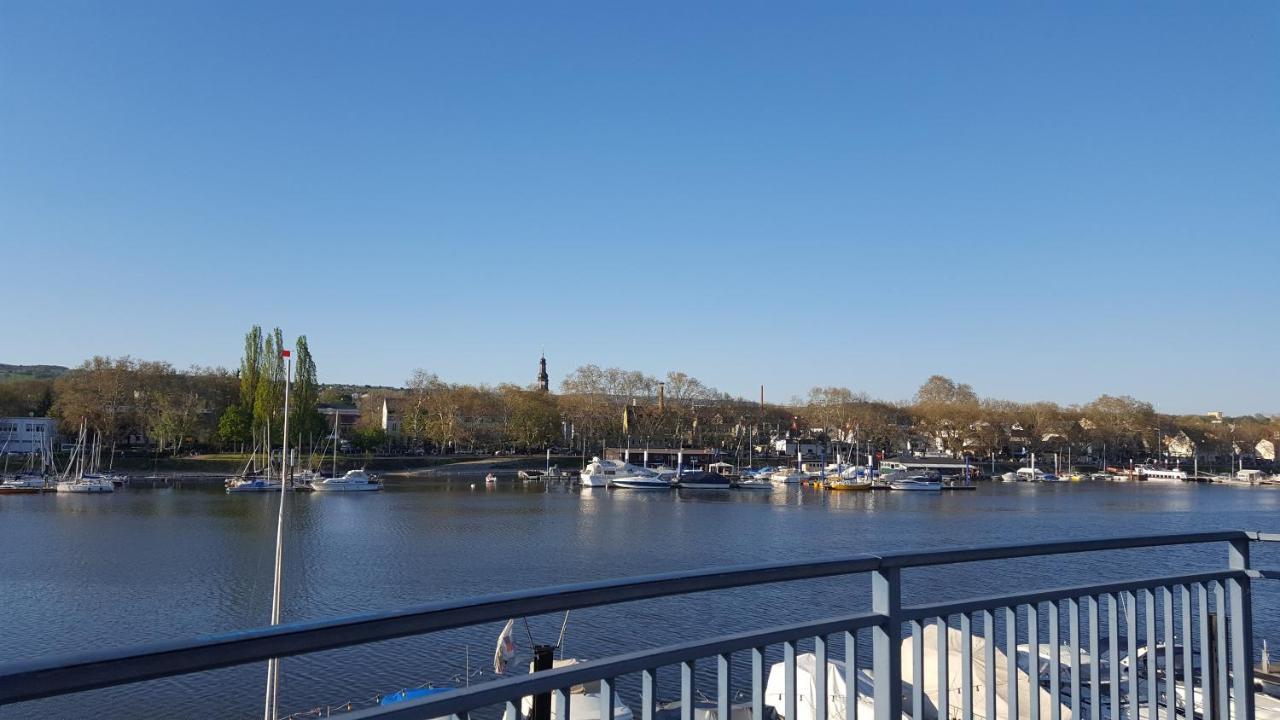 Appartamento Schmuckkaestle Am Hafen Wiesbaden Esterno foto